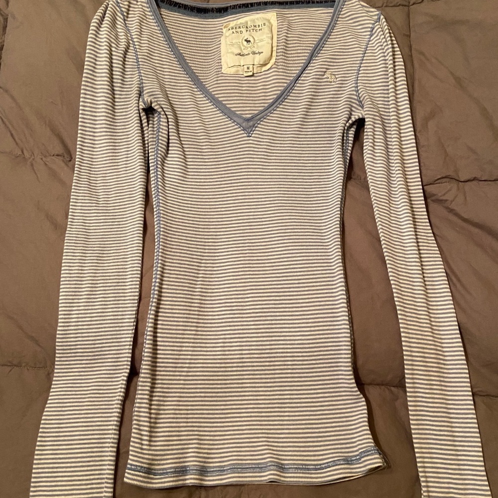 Comfortable long sleeve top